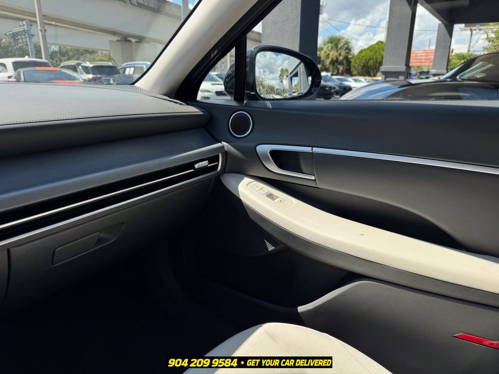 Used 2025 Hyundai Sonata SEL FWD image 21
