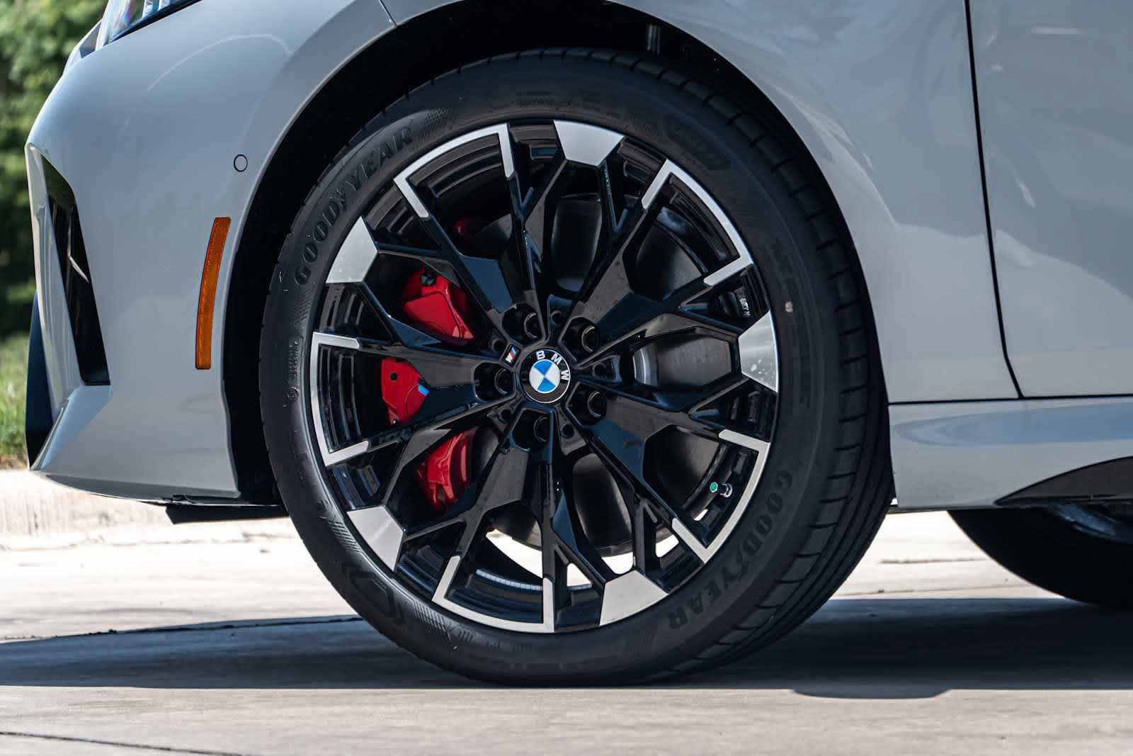 Used 2025 BMW M235i xDrive w/ Premium Package AWD/4WD image 26