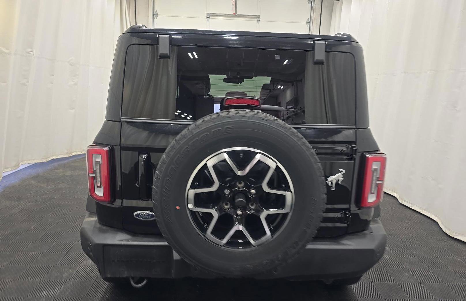 Used 2025 Ford Bronco Outer Banks AWD/4WD image 5