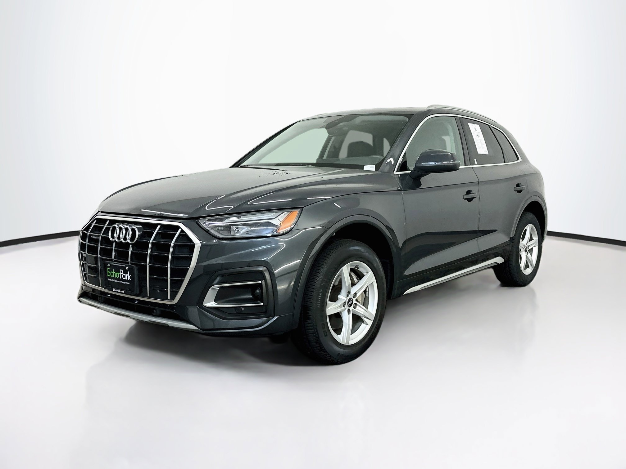 Used 2023 Audi Q5 2.0T Premium w/ Convenience Package AWD/4WD image 3
