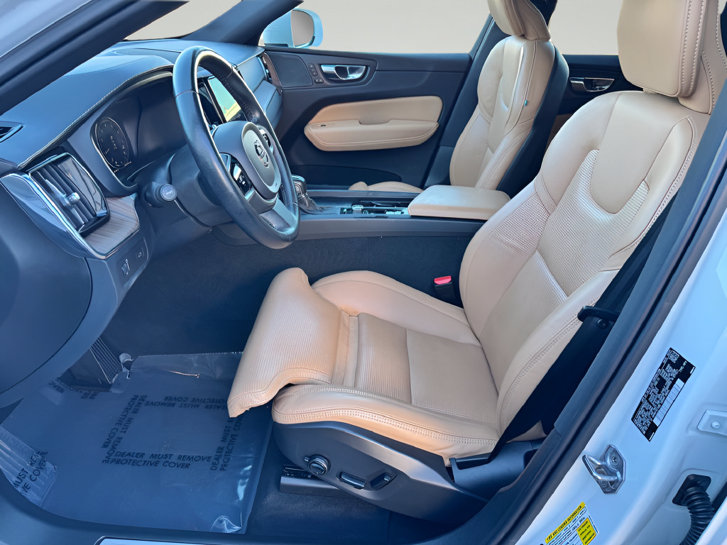 Used 2021 Volvo XC60 T5 Inscription w/ Advanced Package AWD/4WD image 12