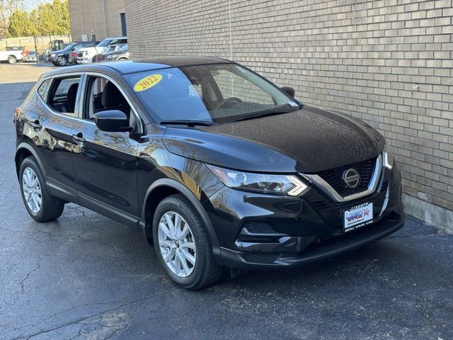Used 2022 Nissan Rogue Sport S image 5
