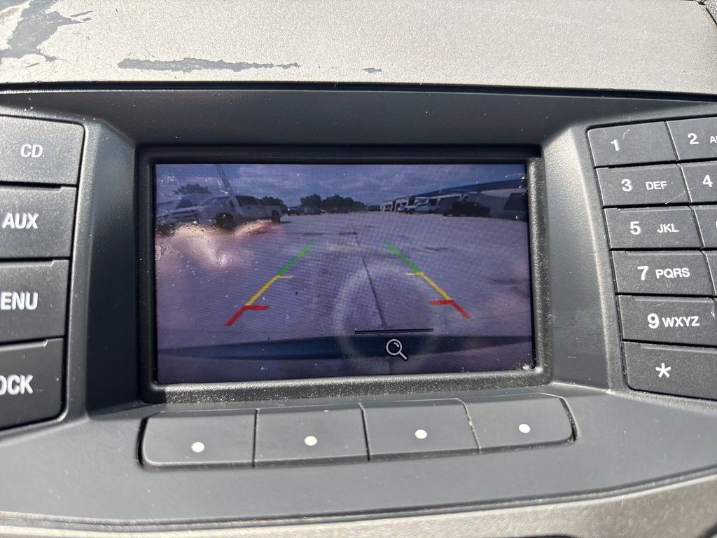 Used 2016 Ford Taurus SE FWD image 21