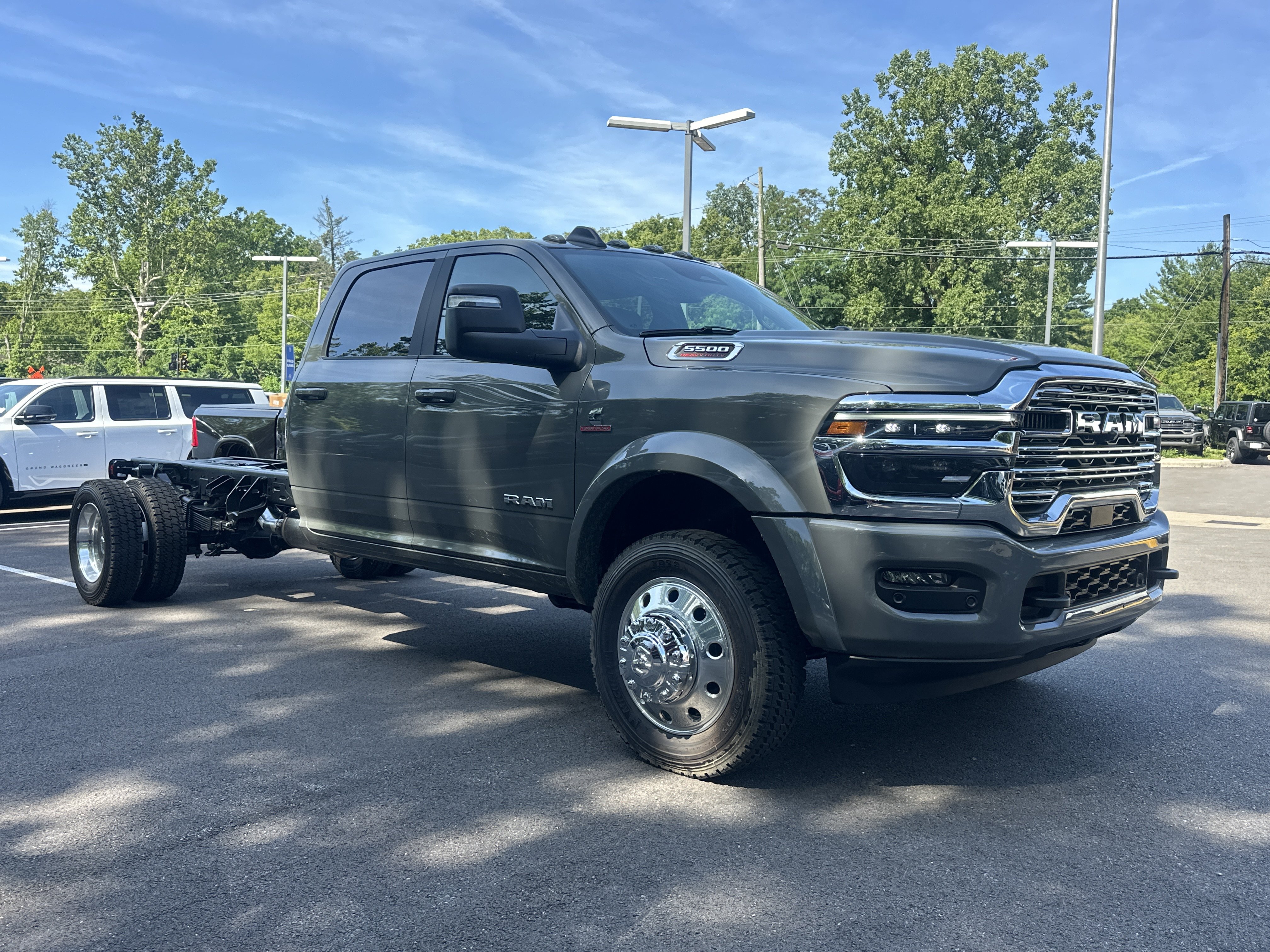 New 2026 RAM 5500 4x4 Crew Cab w/ Laramie Trim Package image 21