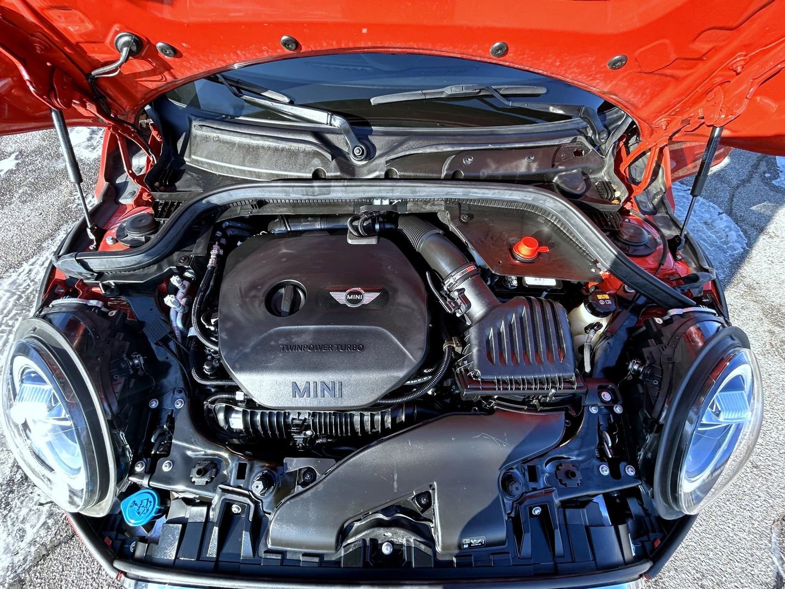 Used 2019 MINI Cooper S w/ Signature Upholstery Package image 24