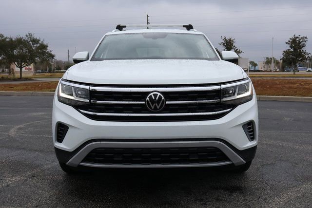 Certified 2023 Volkswagen Atlas Cross Sport SE image 2