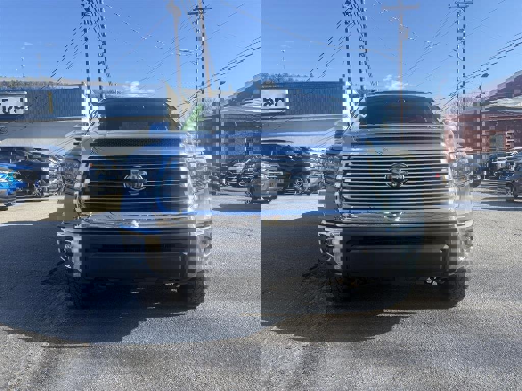 Used 2018 Toyota Tundra Limited w/ Limited Premium Package image 2