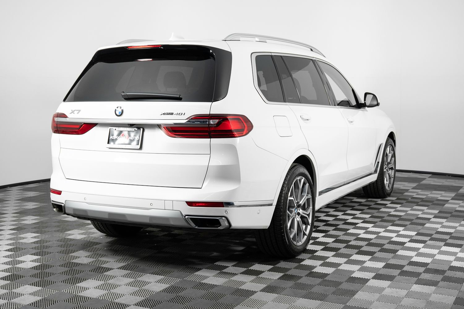 Used 2022 BMW X7 xDrive40i w/ Premium Package image 7