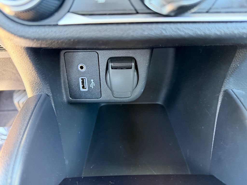 Used 2021 Nissan Versa SV FWD image 24