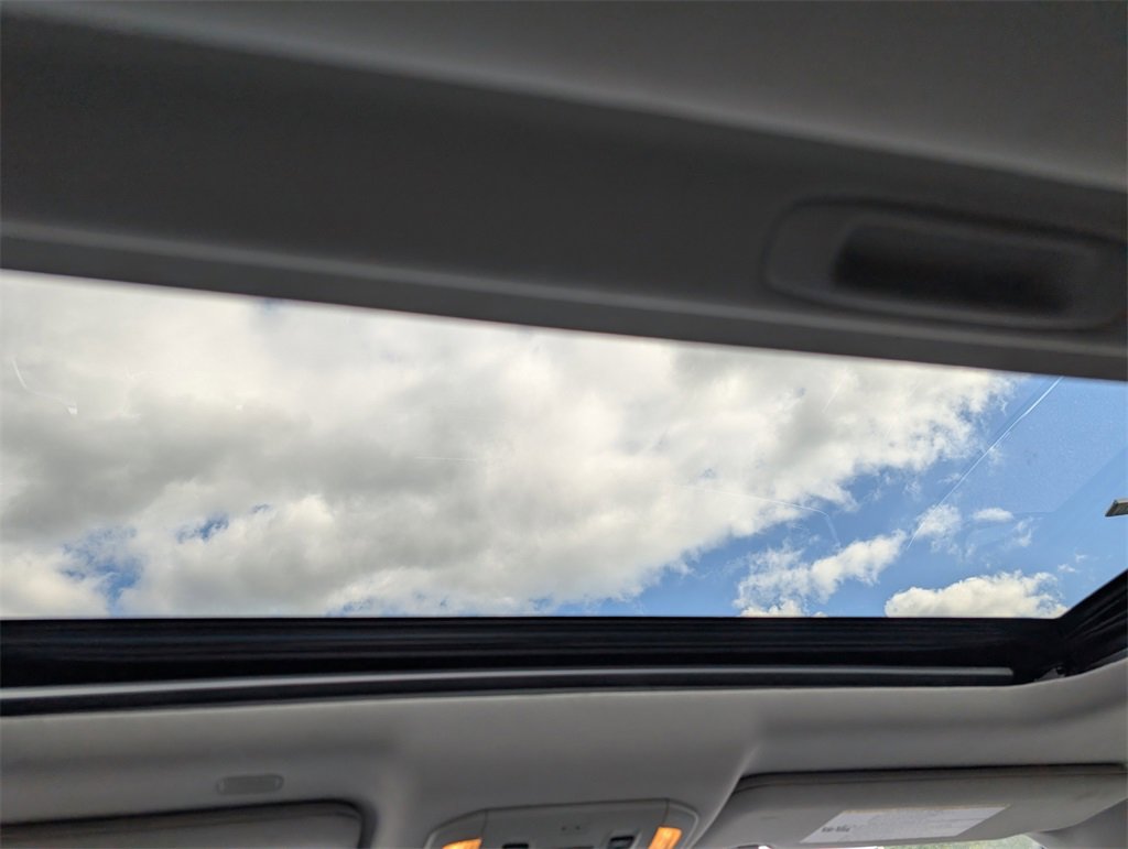 Used 2021 Toyota Highlander XLE image 29