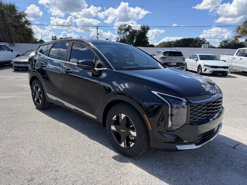 New 2027 Kia Sportage LX FWD image 2