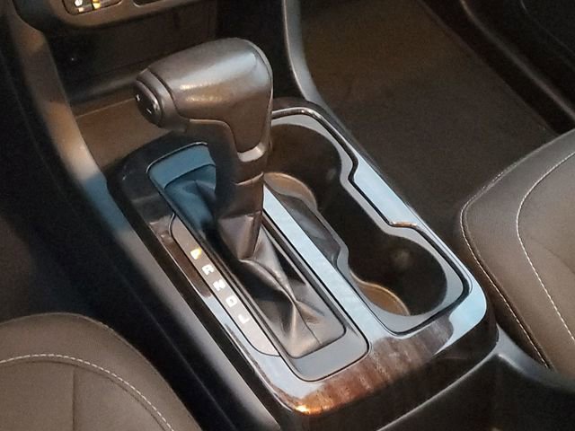 Used 2020 GMC Canyon SLE w/ Elevation Edition image 17