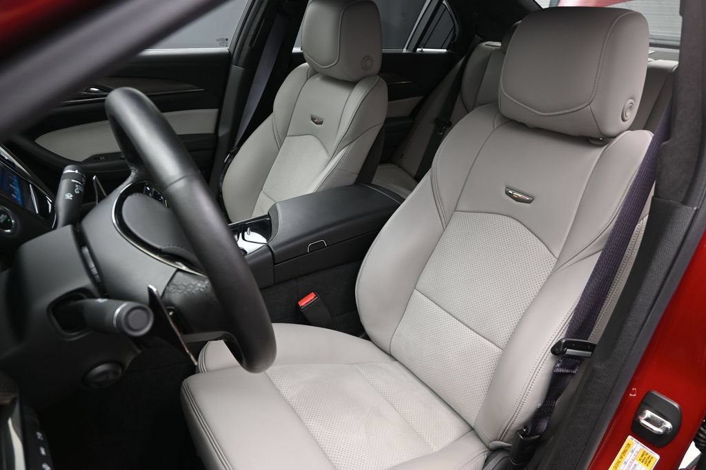 Used 2016 Cadillac CTS V w/ Luxury Package RWD image 16