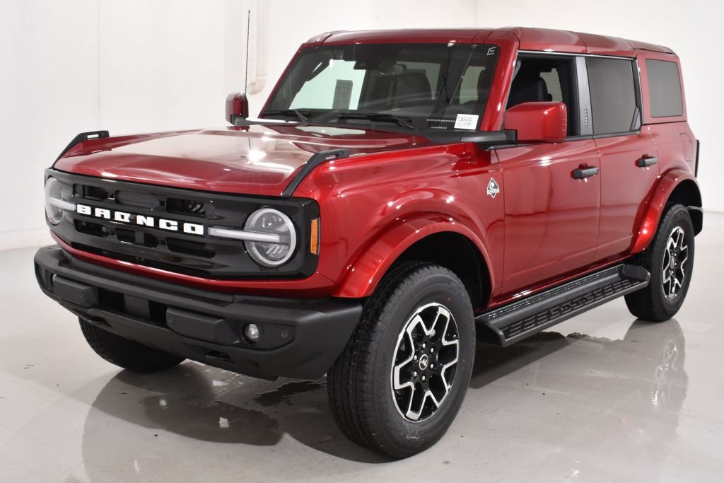 New 2026 Ford Bronco Outer Banks AWD/4WD image 2