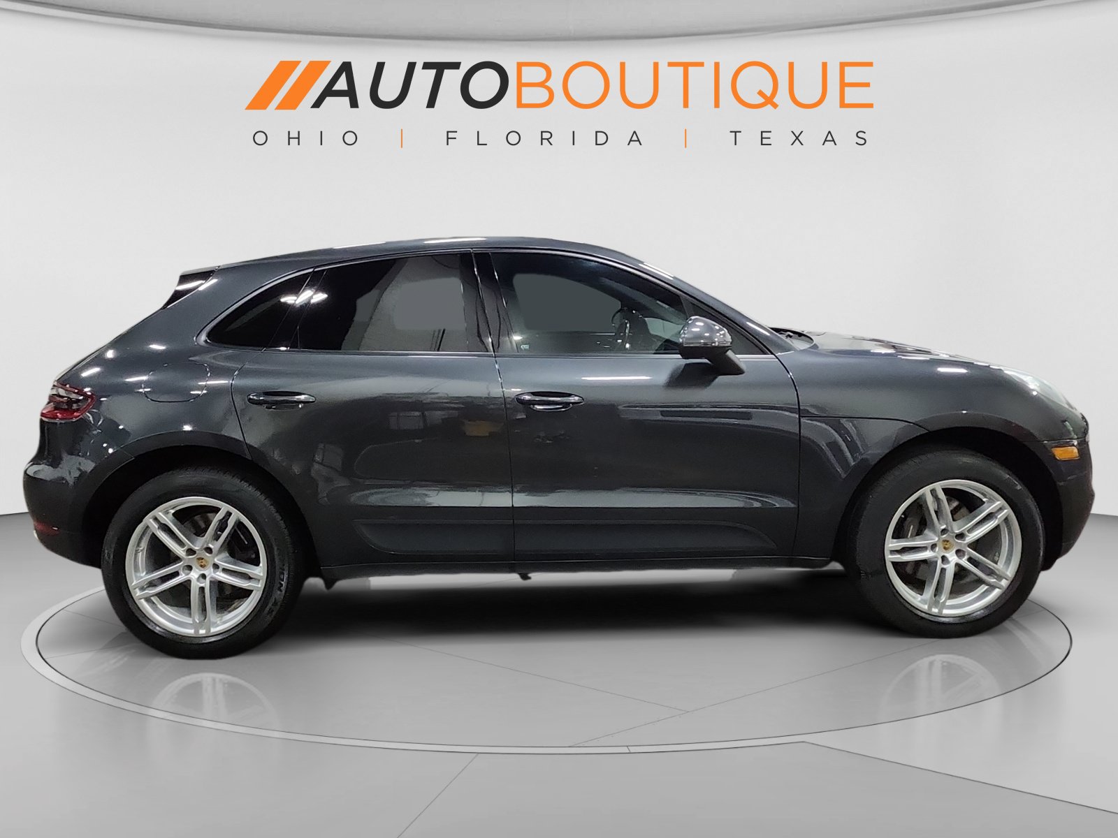 Used 2018 Porsche Macan AWD/4WD image 6