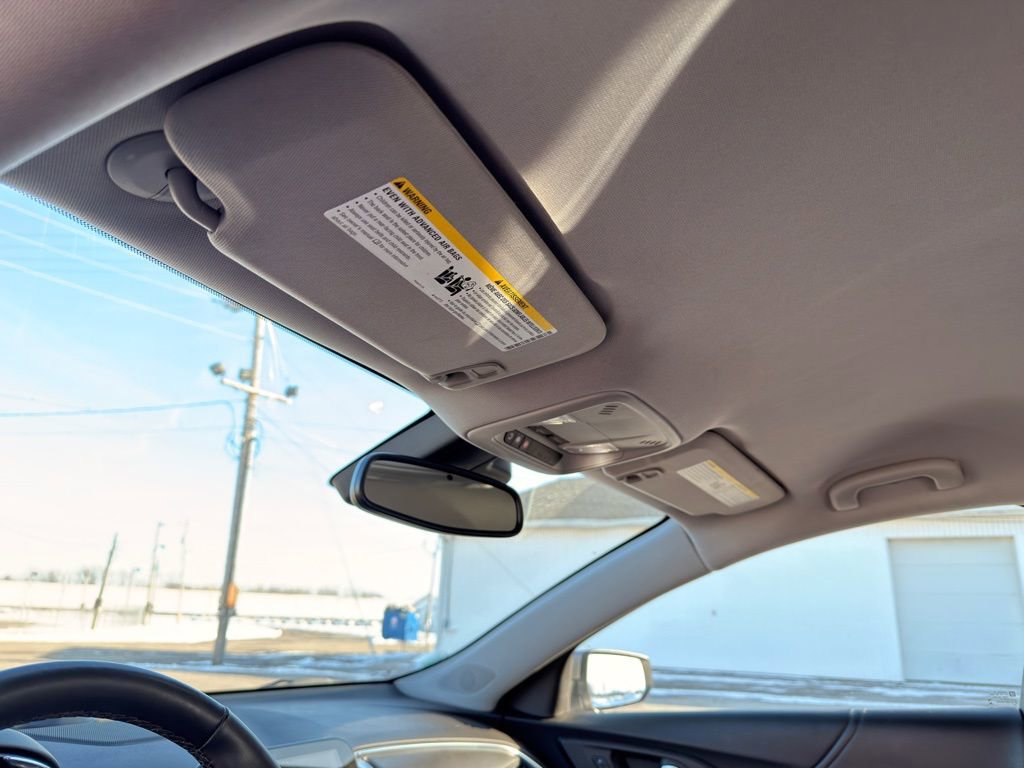 Used 2024 Chevrolet Malibu LT image 31