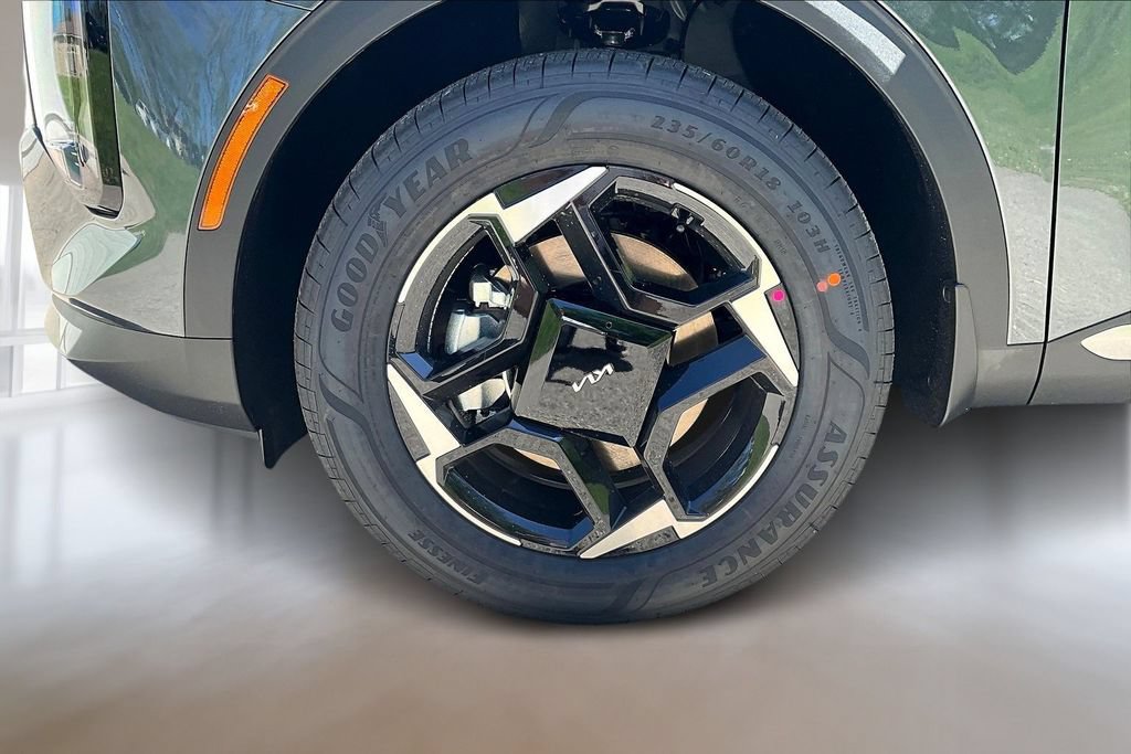 New 2026 Kia Sportage EX AWD/4WD image 13