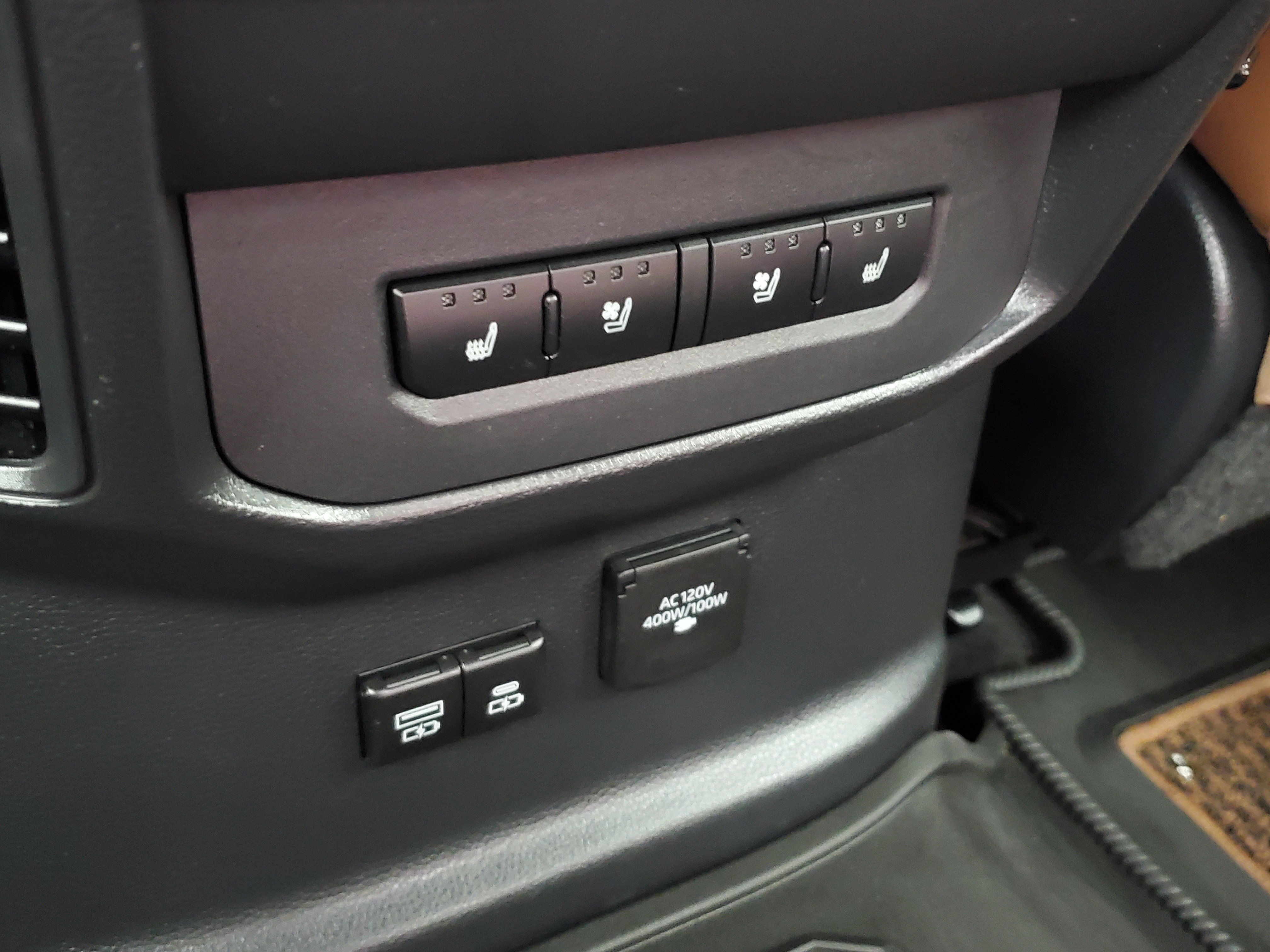 Used 2024 Toyota Tundra 1794 Edition AWD/4WD image 15