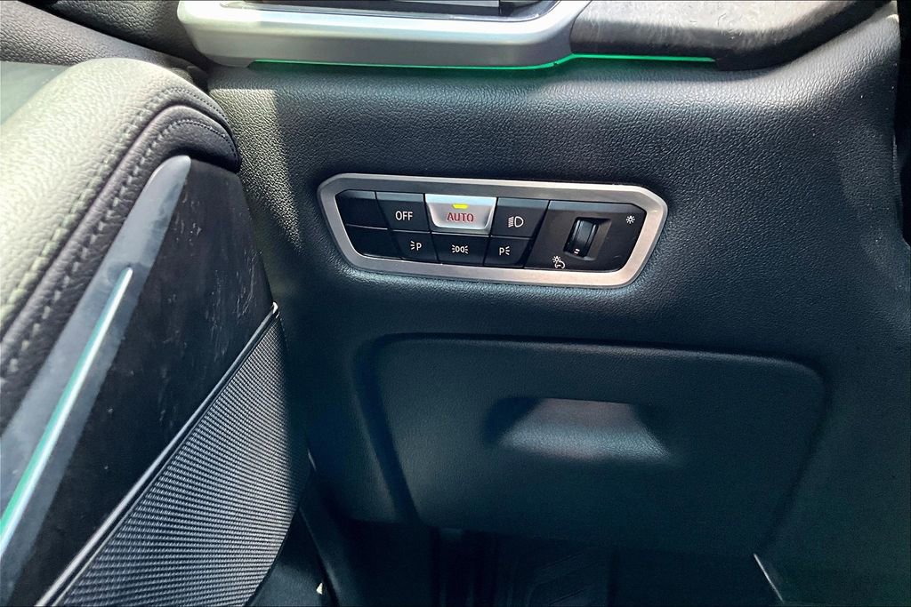 Used 2022 BMW X5 xDrive45e w/ Climate Comfort Package image 34