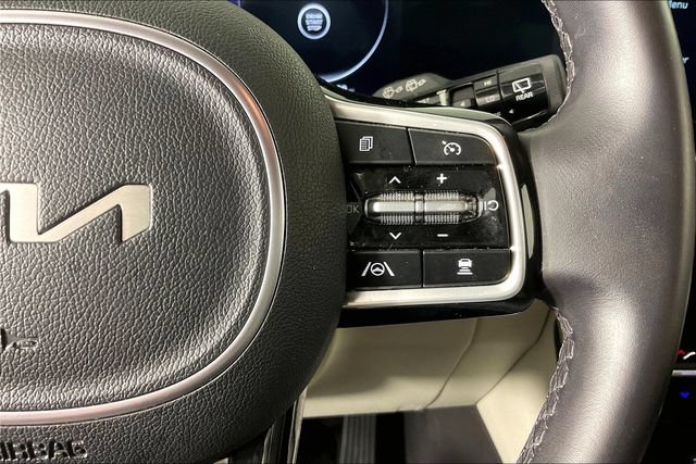 Certified 2024 Kia Carnival SX FWD image 10
