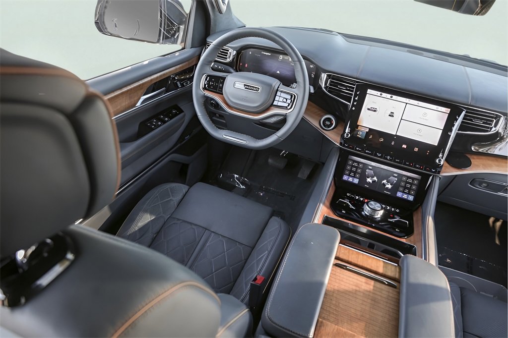 Used 2024 Jeep Grand Wagoneer Series III image 34