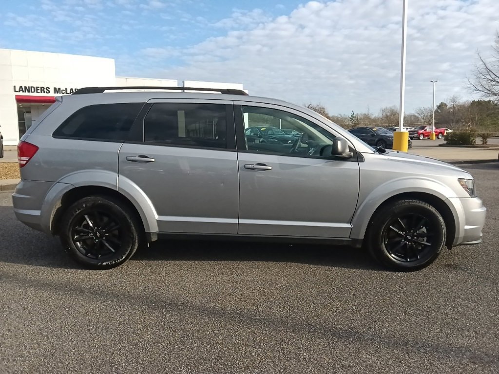 Used 2020 Dodge Journey SE w/ SE Popular Equipment Group image 2