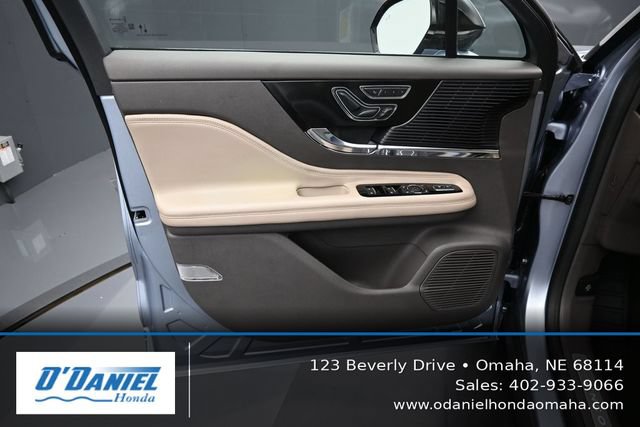 Used 2022 Lincoln Corsair Reserve w/ Equipment Group 201A AWD/4WD image 23