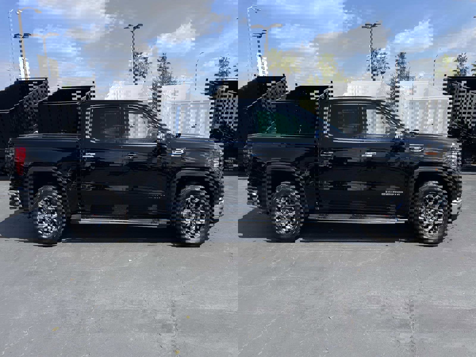 New 2026 GMC Sierra 1500 SLT w/ SLT Premium Plus Package image 4