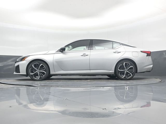 Used 2023 Nissan Altima 2.5 SR image 43