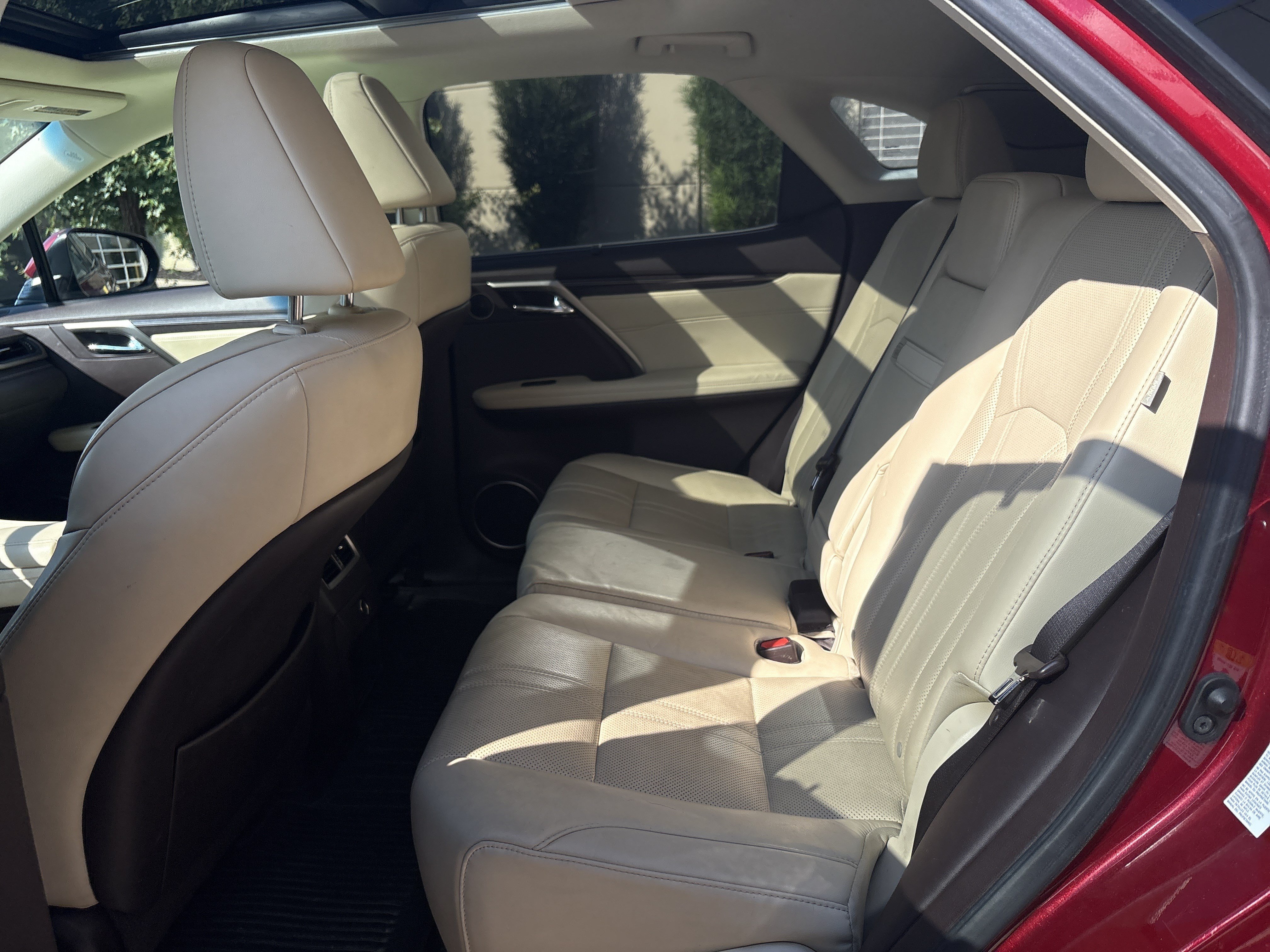 Used 2018 Lexus RX 450h AWD w/ Luxury Package image 31