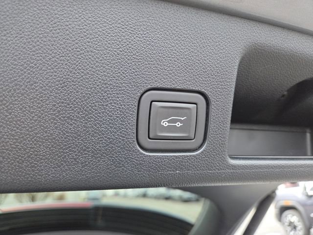 Used 2024 Chevrolet Equinox EV LT image 14