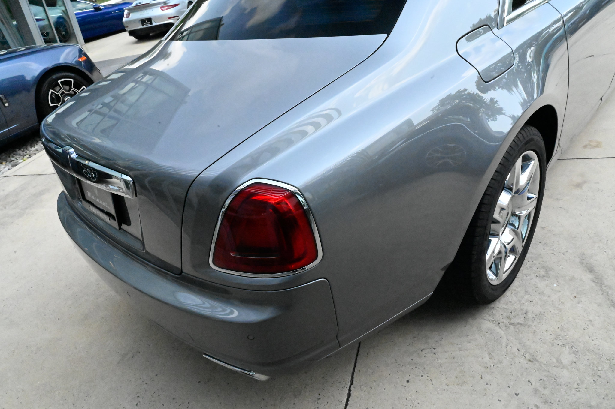 Used 2013 Rolls-Royce Ghost RWD image 5