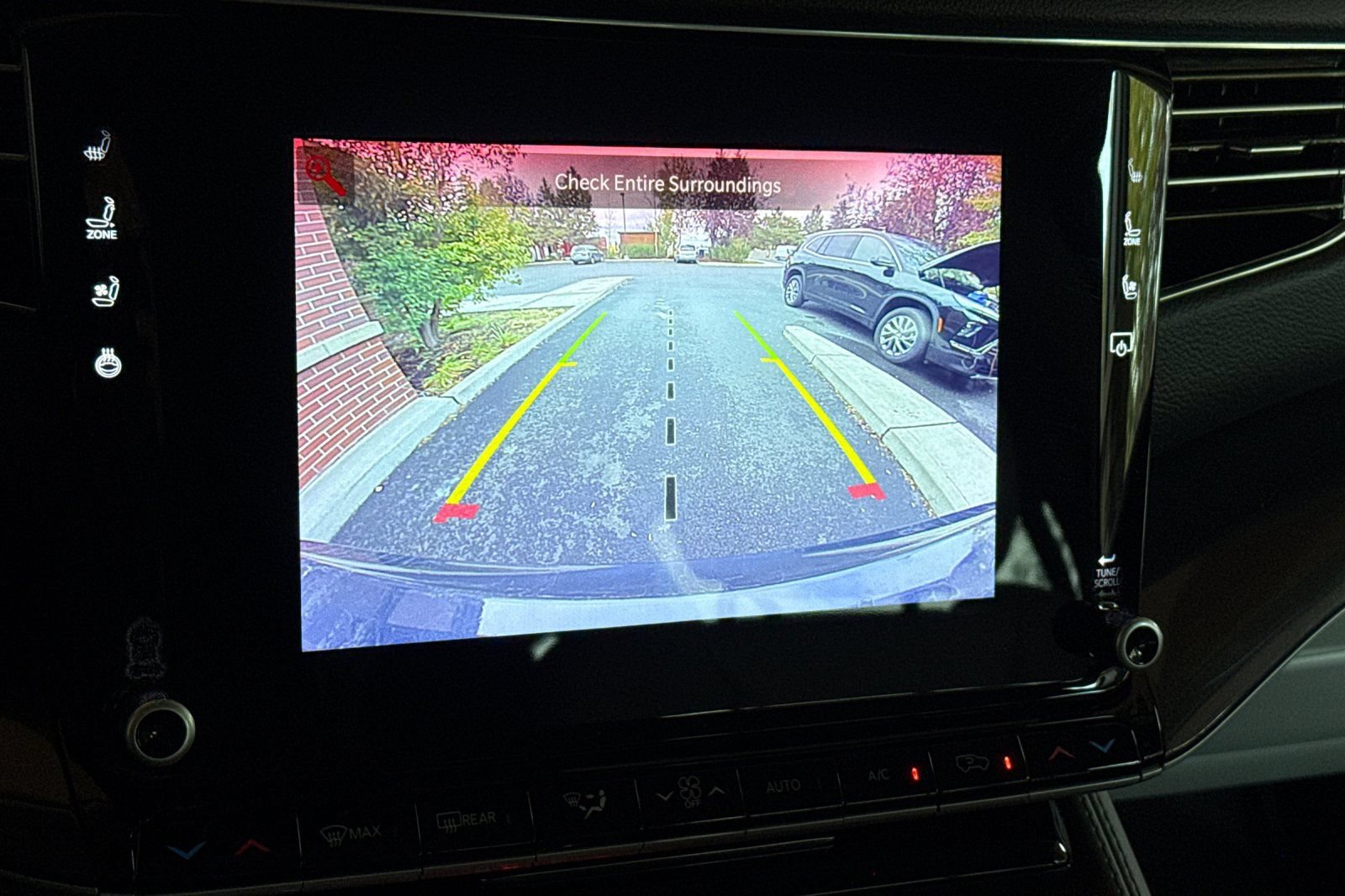 Used 2023 Jeep Wagoneer 4WD image 21
