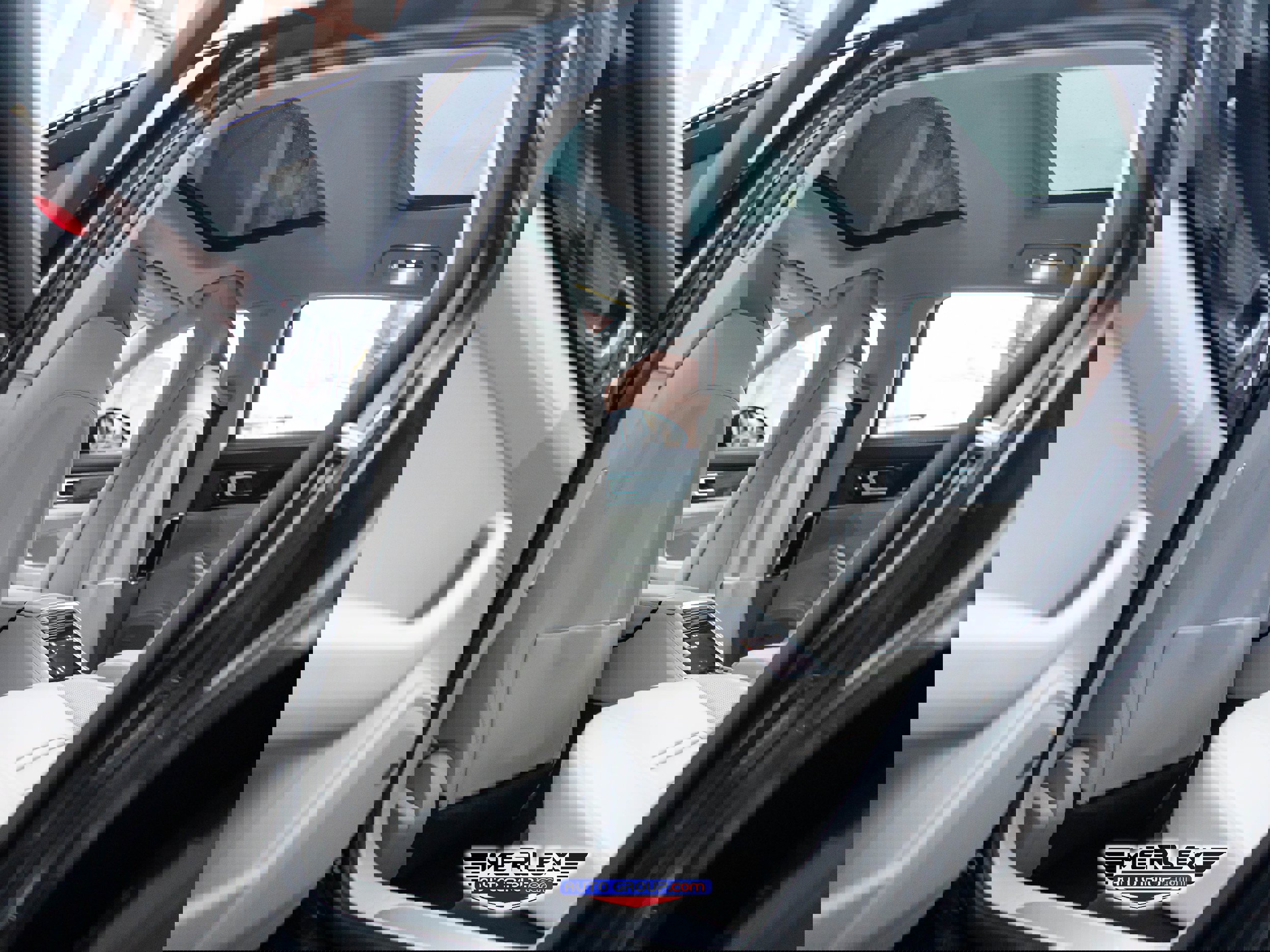 Used 2018 Porsche Panamera 4S w/ Premium Package Plus image 21