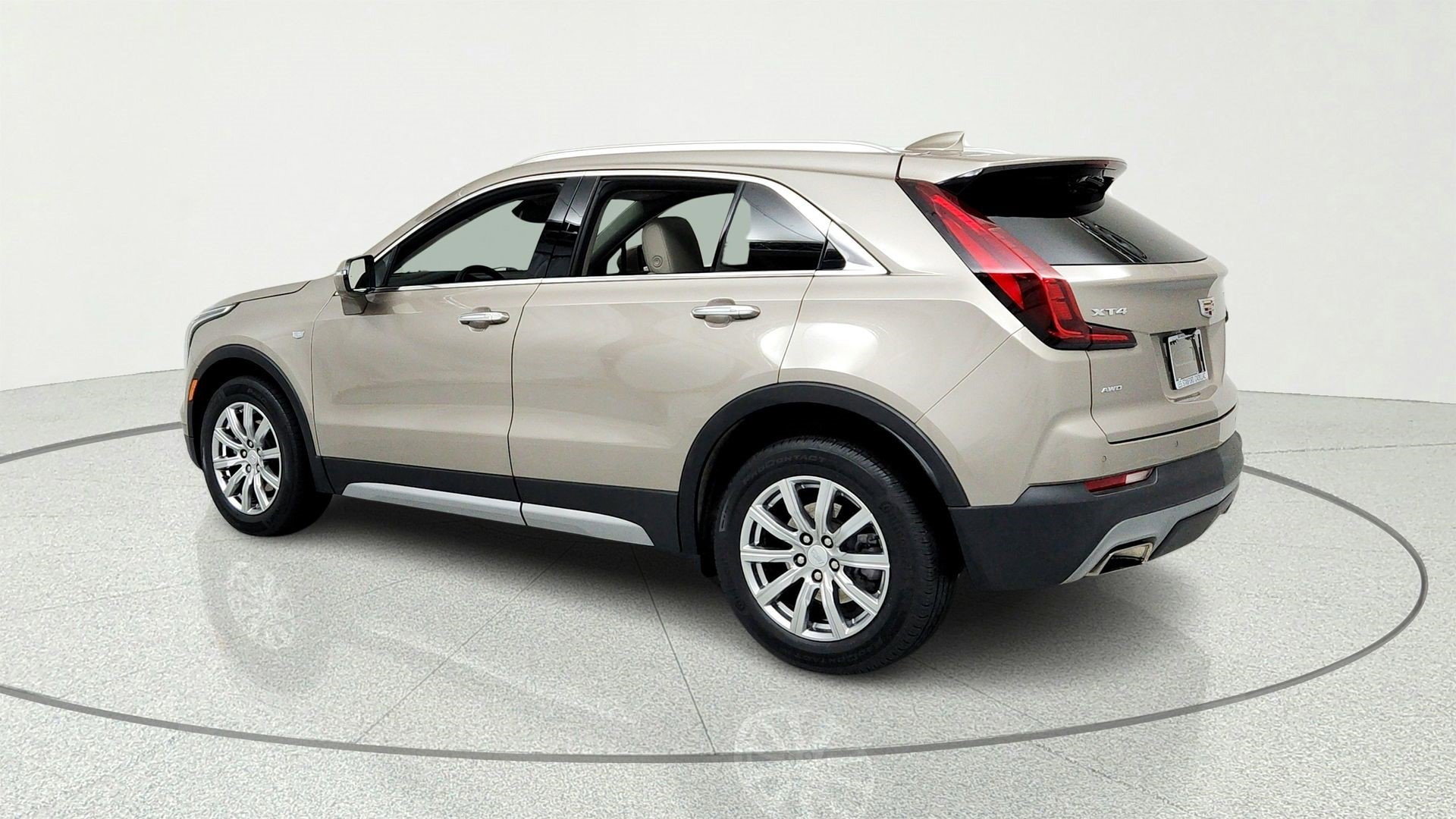 Certified 2023 Cadillac XT4 Premium Luxury w/ Technology Package AWD/4WD image 3