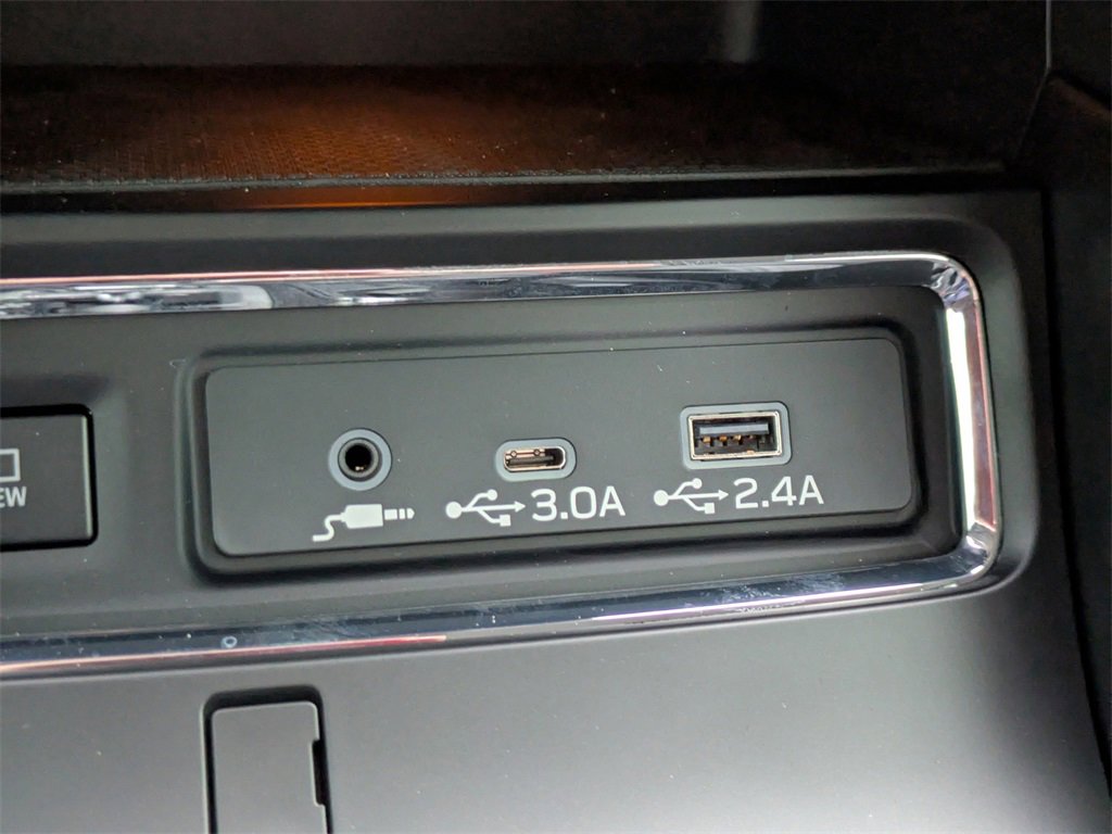 New 2025 Subaru Ascent Limited image 23