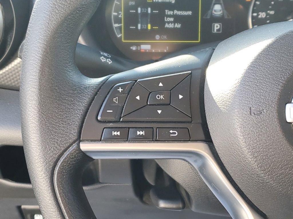 Used 2022 Nissan Kicks SV image 15