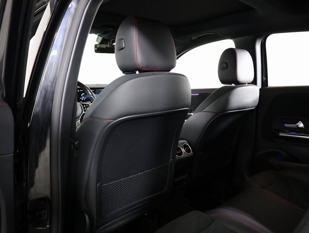 Certified 2022 Mercedes-Benz GLA 250 4MATIC image 33