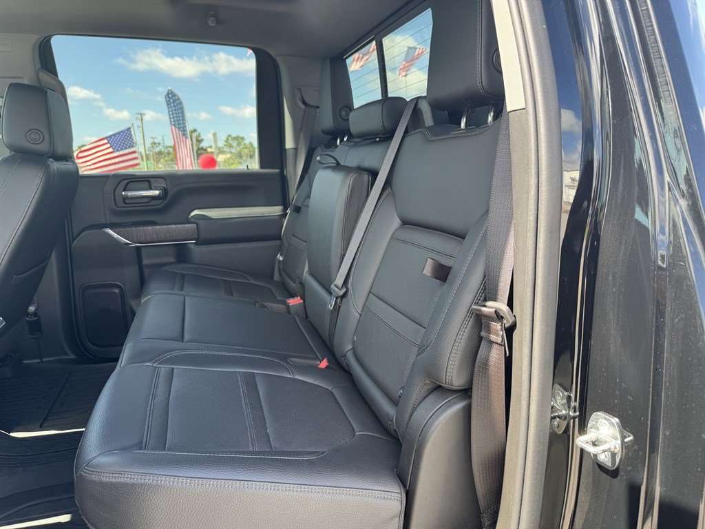 Used 2023 GMC Sierra 2500 Denali image 8