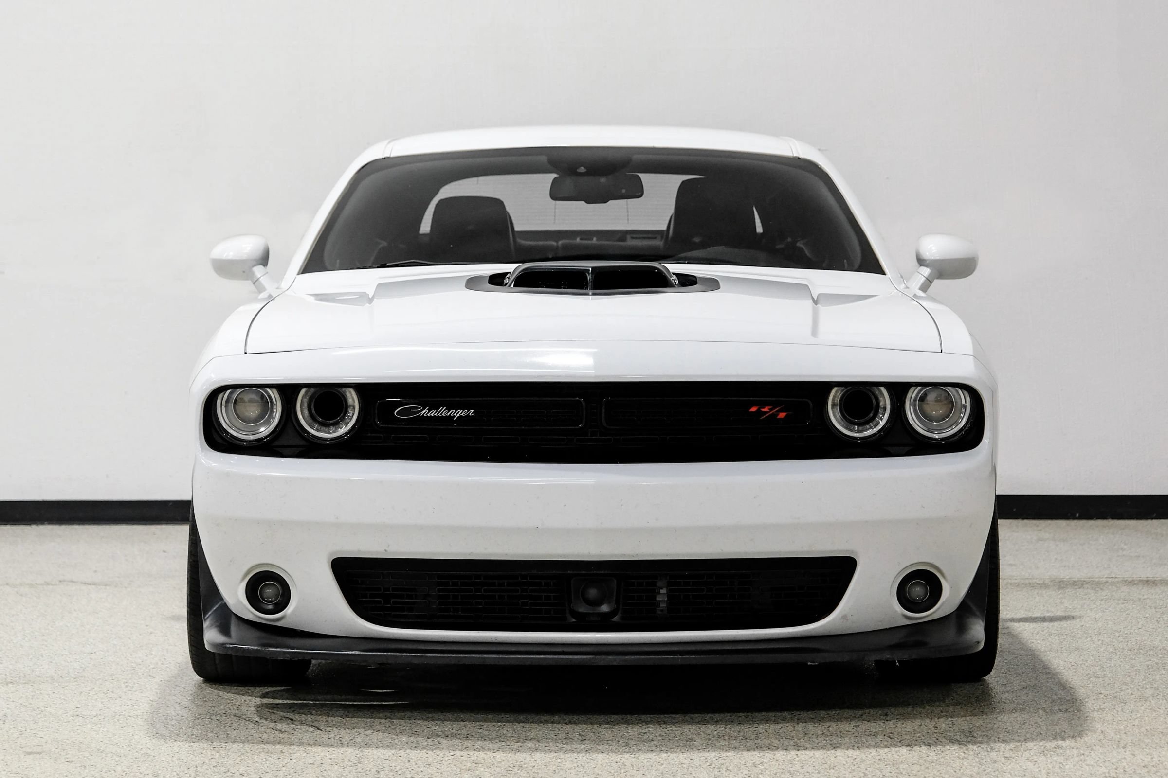 Used 2017 Dodge Challenger R/T Scat Pack RWD image 3