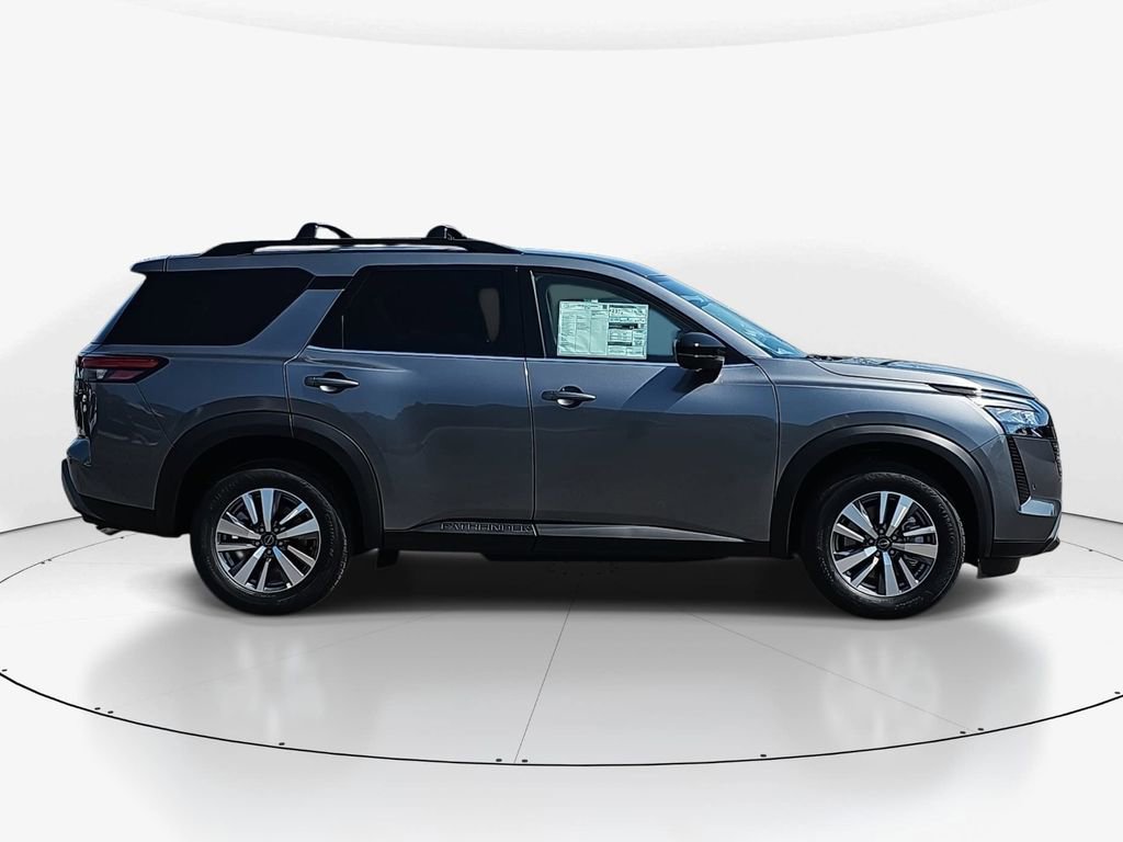 New 2026 Nissan Pathfinder SL AWD/4WD image 4