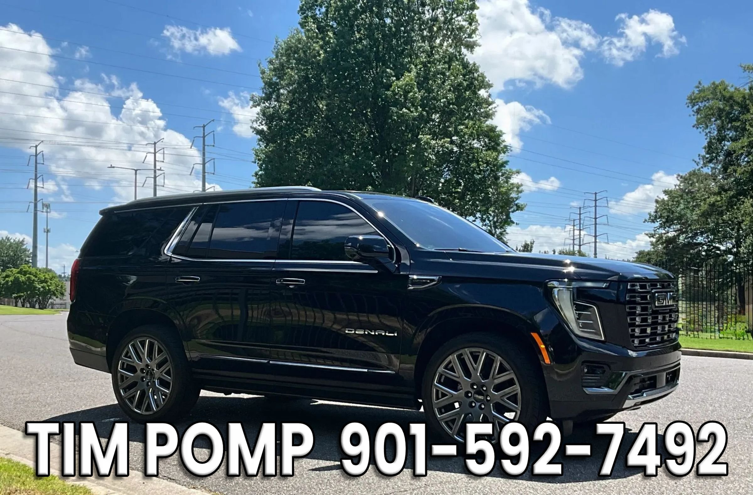 Used 2025 GMC Yukon Denali Ultimate AWD/4WD image 4