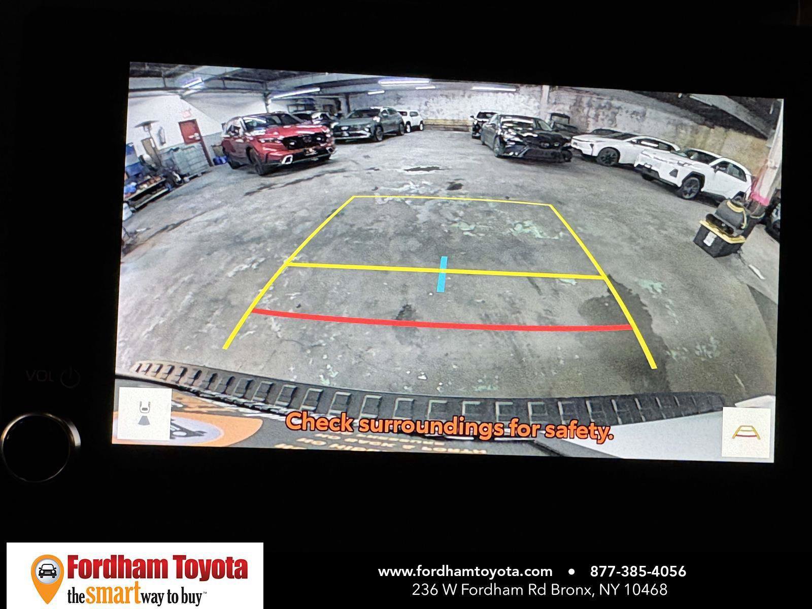 Used 2025 Toyota 4Runner SR5 AWD/4WD image 27