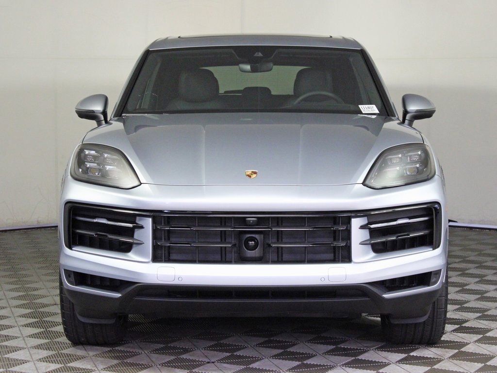 Certified 2025 Porsche Cayenne image 10
