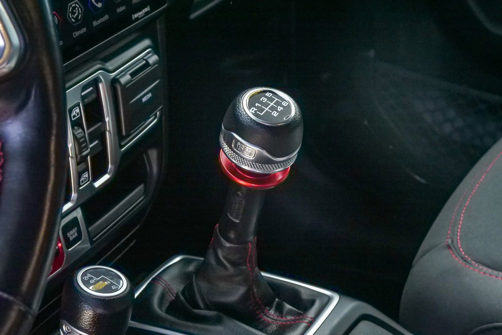 Used 2019 Jeep Wrangler Unlimited Rubicon w/ Cold Weather Group image 18