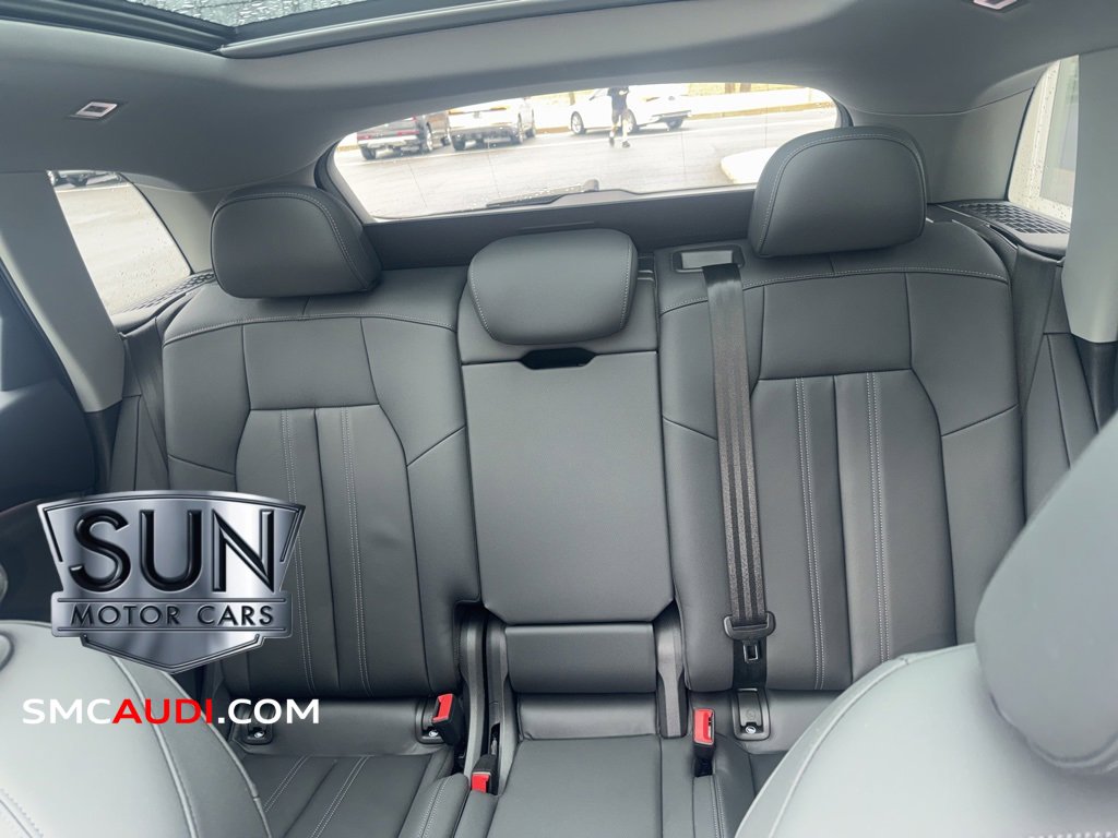 Certified 2025 Audi Q5 Premium w/ Convenience Package image 25