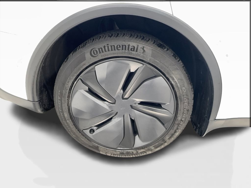 Used 2026 Tesla Model Y 2WD image 14