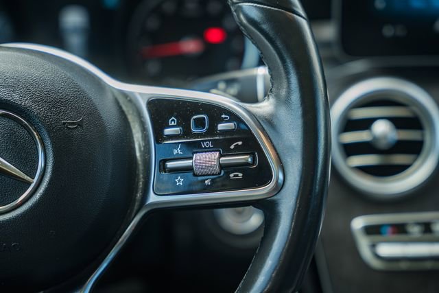 Used 2020 Mercedes-Benz GLC 300 4MATIC image 28