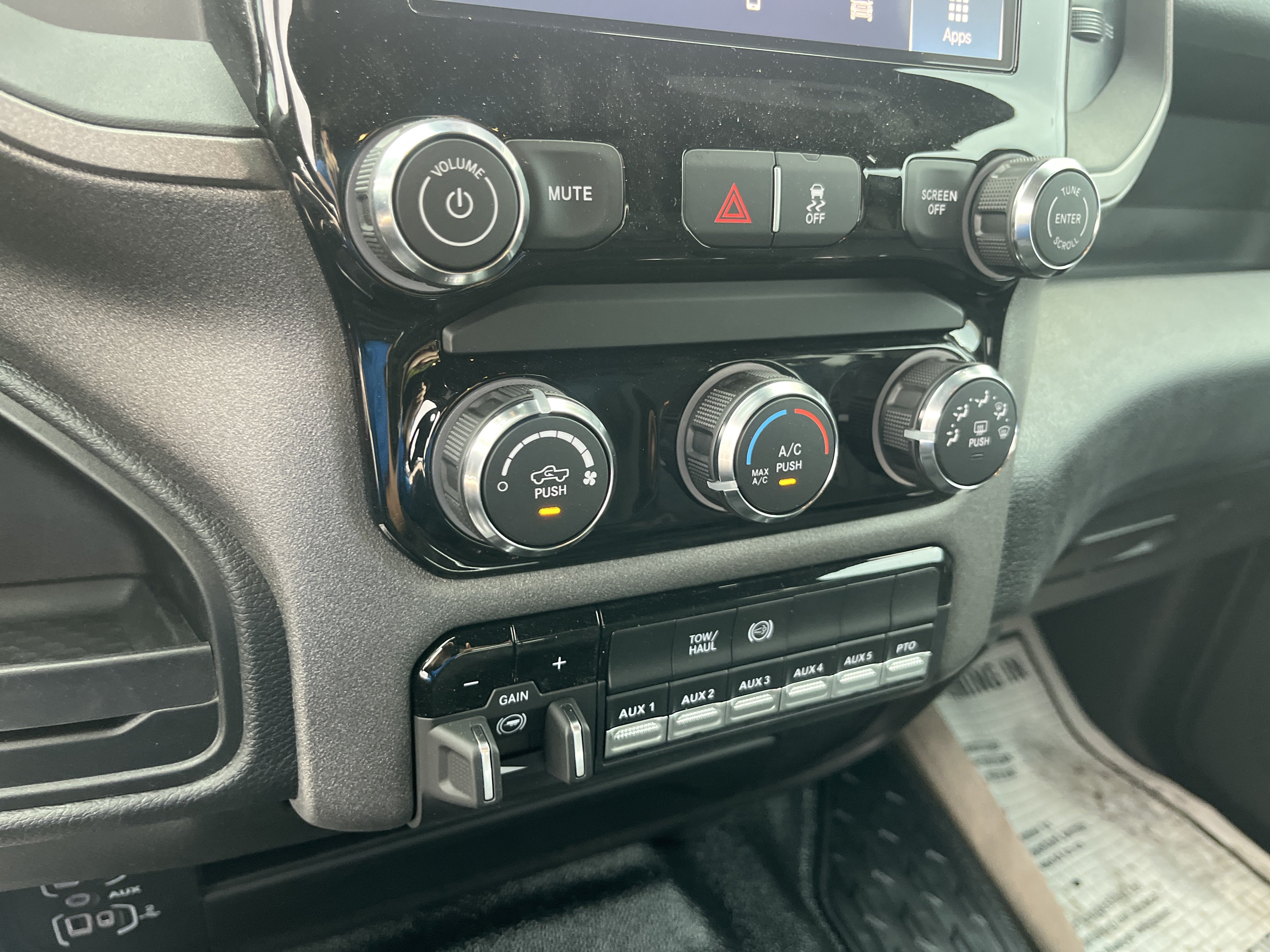 New 2026 RAM 4500 Tradesman w/ Chrome Appearance Group RWD image 24
