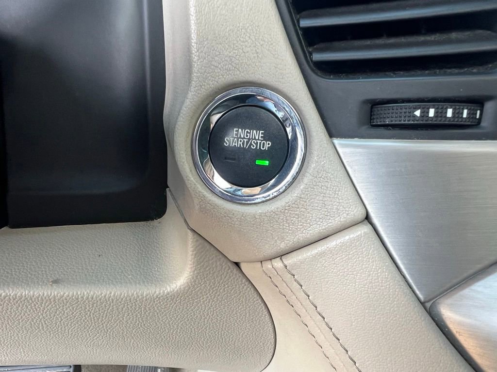 Used 2018 GMC Yukon Denali w/ Denali Ultimate Package AWD/4WD image 27